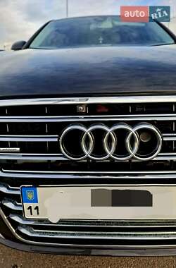 Седан Audi A8 2011 в Киеве