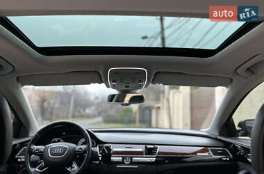 Седан Audi A8 2012 в 