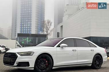 Седан Audi A8 2018 в Одессе