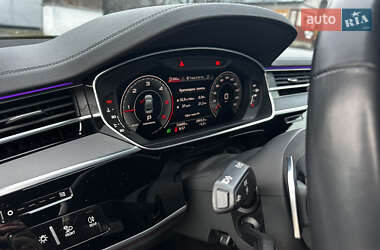 Седан Audi A8 2021 в 