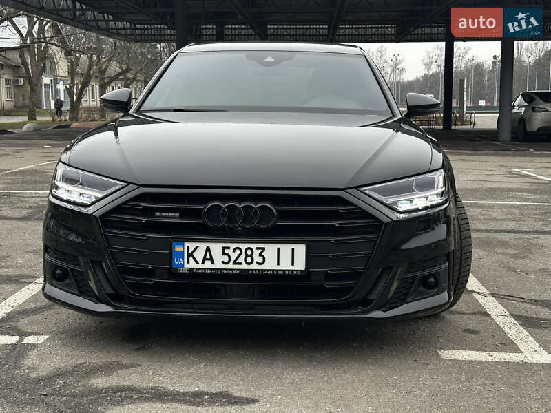Седан Audi A8 2021 в Киеве