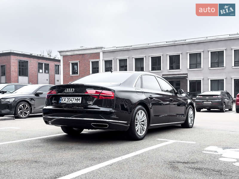Седан Audi A8 2014 в Киеве