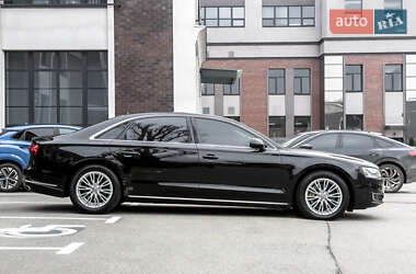 Седан Audi A8 2014 в 