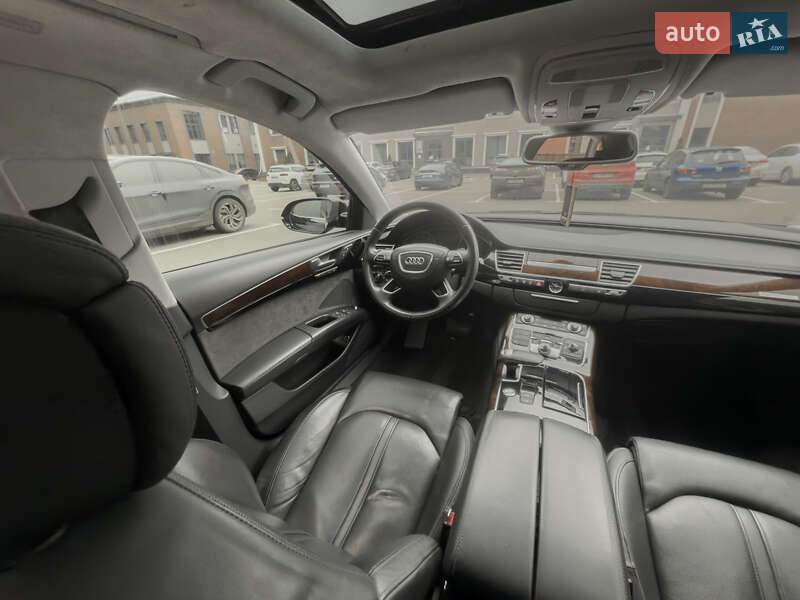 Седан Audi A8 2014 в Киеве
