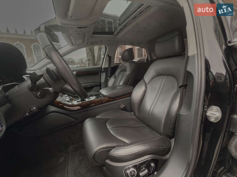 Седан Audi A8 2014 в Киеве
