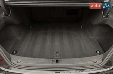 Седан Audi A8 2014 в 