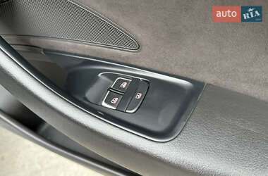 Седан Audi A8 2017 в 