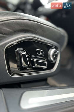 Седан Audi A8 2011 в 