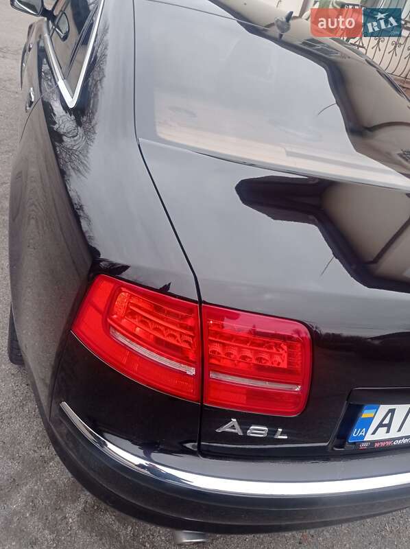 Седан Audi A8 2008 в Погребище