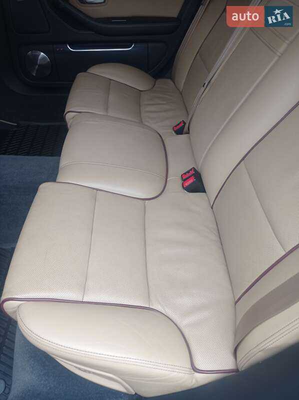 Седан Audi A8 2008 в Погребище