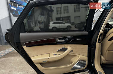 Седан Audi A8 2011 в 