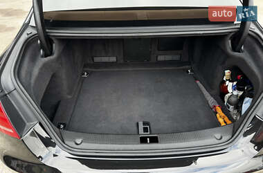 Седан Audi A8 2011 в 