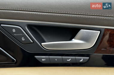 Седан Audi A8 2011 в 