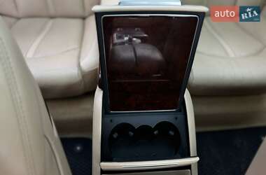 Седан Audi A8 2011 в 