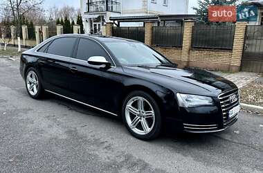 Седан Audi A8 2013 в Киеве