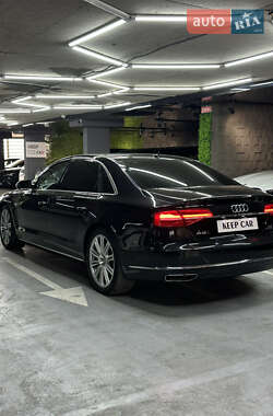 Седан Audi A8 2014 в 