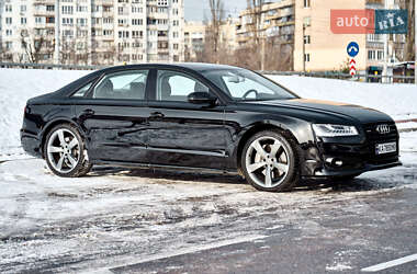 Седан Audi A8 2017 в 