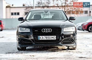 Седан Audi A8 2017 в 