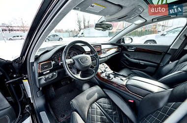 Седан Audi A8 2017 в 