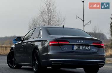 Седан Audi A8 2015 в 