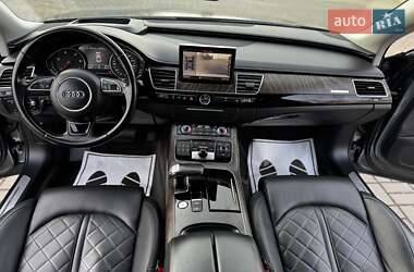 Седан Audi A8 2015 в 
