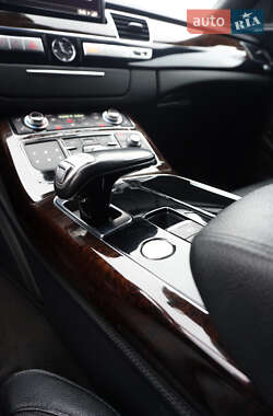 Седан Audi A8 2014 в 