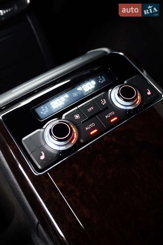 Седан Audi A8 2014 в Виннице