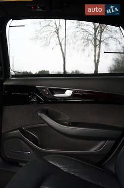 Седан Audi A8 2014 в 