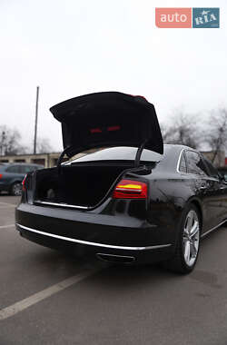 Седан Audi A8 2014 в 