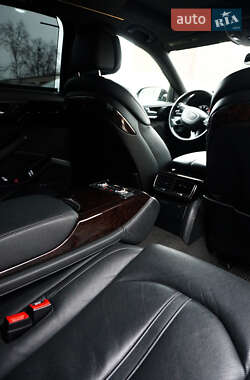 Седан Audi A8 2014 в 