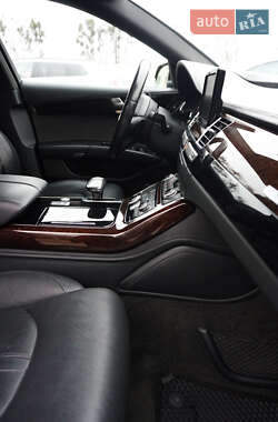 Седан Audi A8 2014 в 