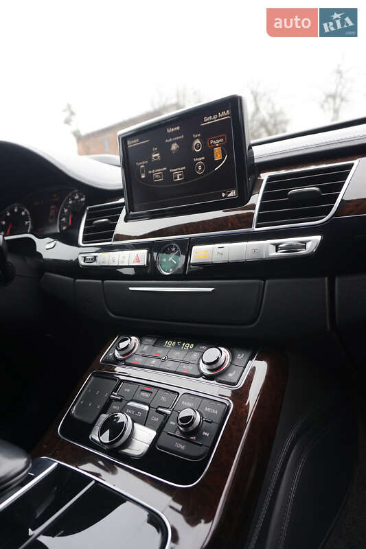 Седан Audi A8 2014 в Виннице