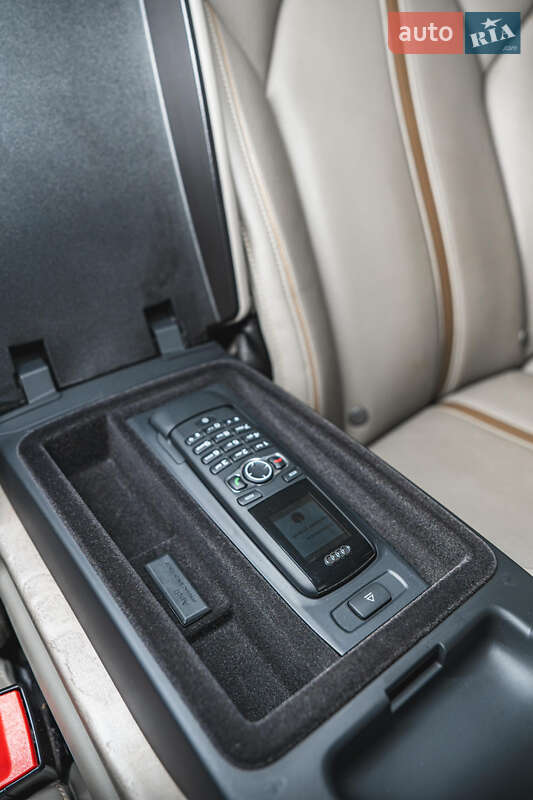 Седан Audi A8 2014 в Киеве