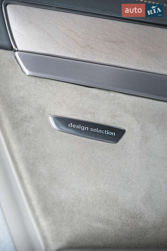 Седан Audi A8 2014 в Киеве