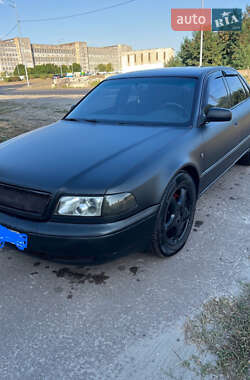 Седан Audi A8 1995 в 
