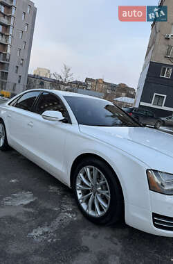 Седан Audi A8 2012 в Дніпрі