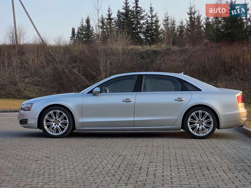 Седан Audi A8 2012 в Тернополе