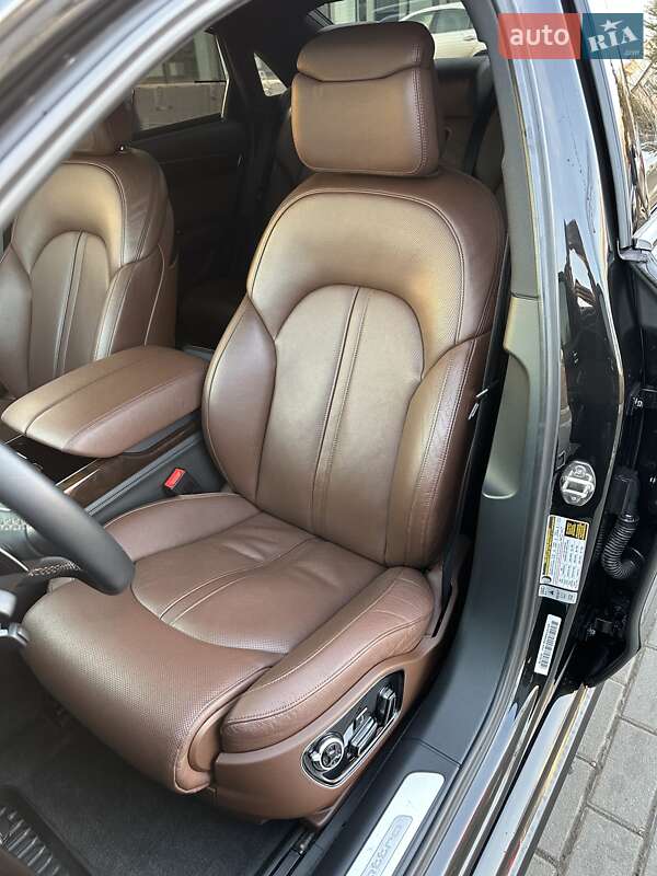 Седан Audi A8 2015 в Киеве