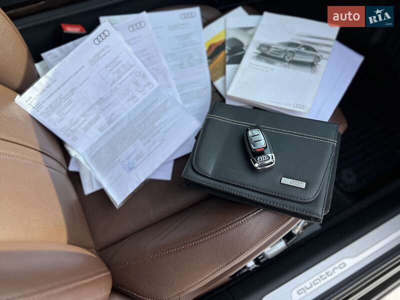 Седан Audi A8 2015 в Киеве