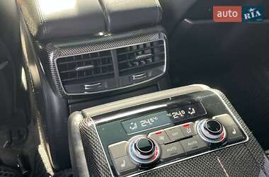 Седан Audi A8 2015 в 