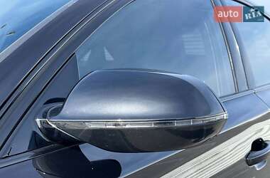 Седан Audi A8 2015 в 