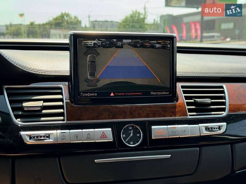 Седан Audi A8 2012 в Кривом Роге