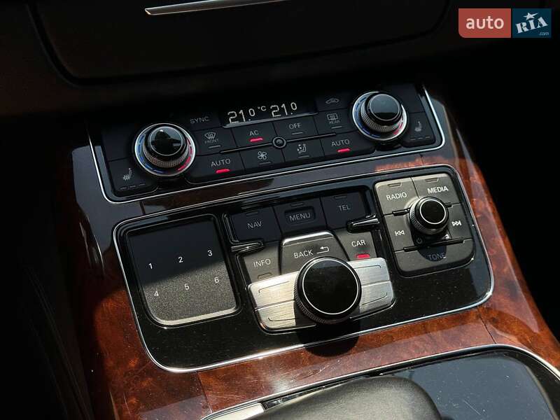 Седан Audi A8 2012 в Кривом Роге