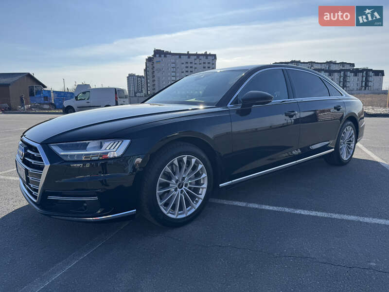 Седан Audi A8 2021 в Киеве