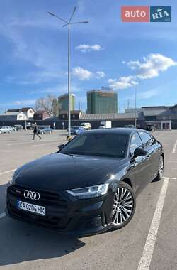 Седан Audi A8 2021 в 