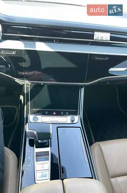 Седан Audi A8 2021 в 