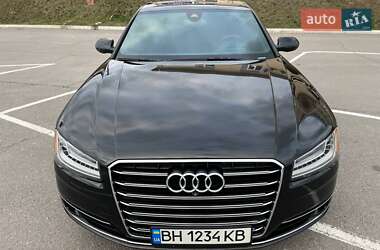 Седан Audi A8 2014 в 