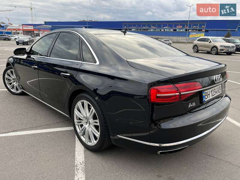 Седан Audi A8 2014 в Вінниці