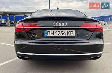 Седан Audi A8 2014 в 