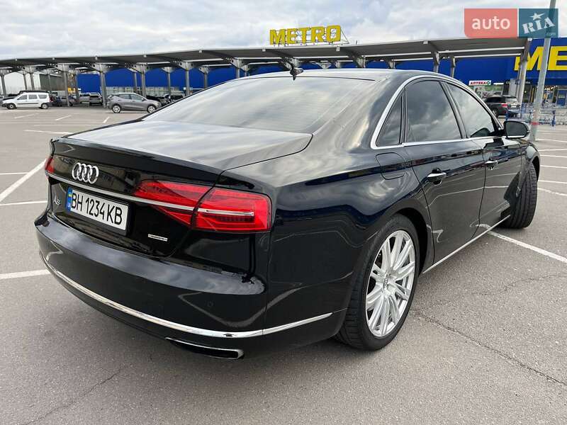 Седан Audi A8 2014 в Вінниці